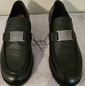 NWOT Women's DKNY Loafer
